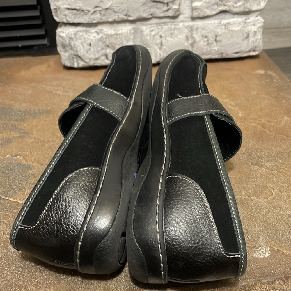 Born B.O.C. Black leather women’s shoes Size 8.5 - Picture 6 of 9